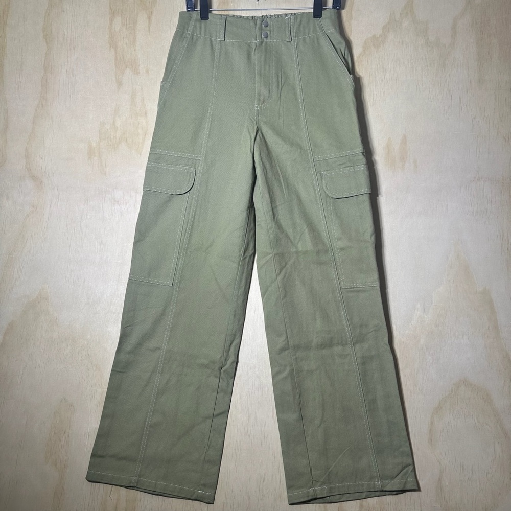 Fashion Nova Own It Sage Green Cargo Pants NWT Contrast Stitch Pant Medium NWT‎